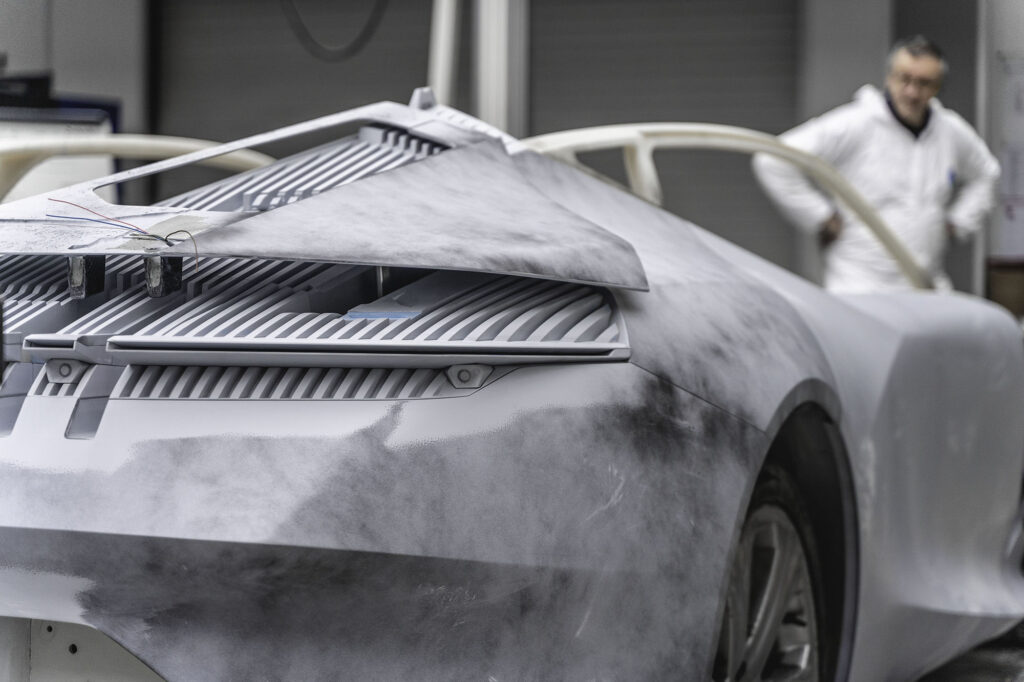 Lynk & Co, Build Photos, Session 1 - by Visually Rich 08342