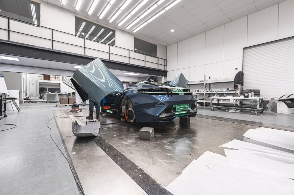 Lynk -amp; Co. Concept Car, Build Photos - by Visually Rich-09393