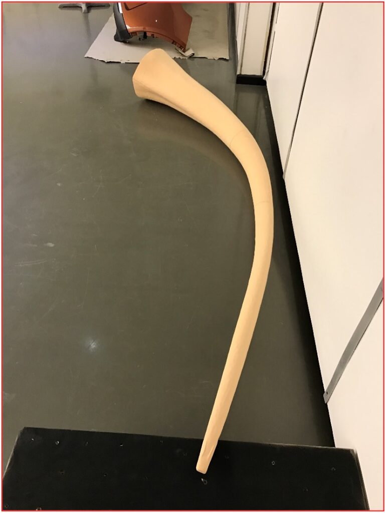 Dakotaraptor Tail Image