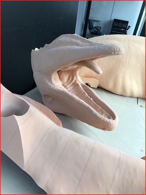 Dakotaraptor Head