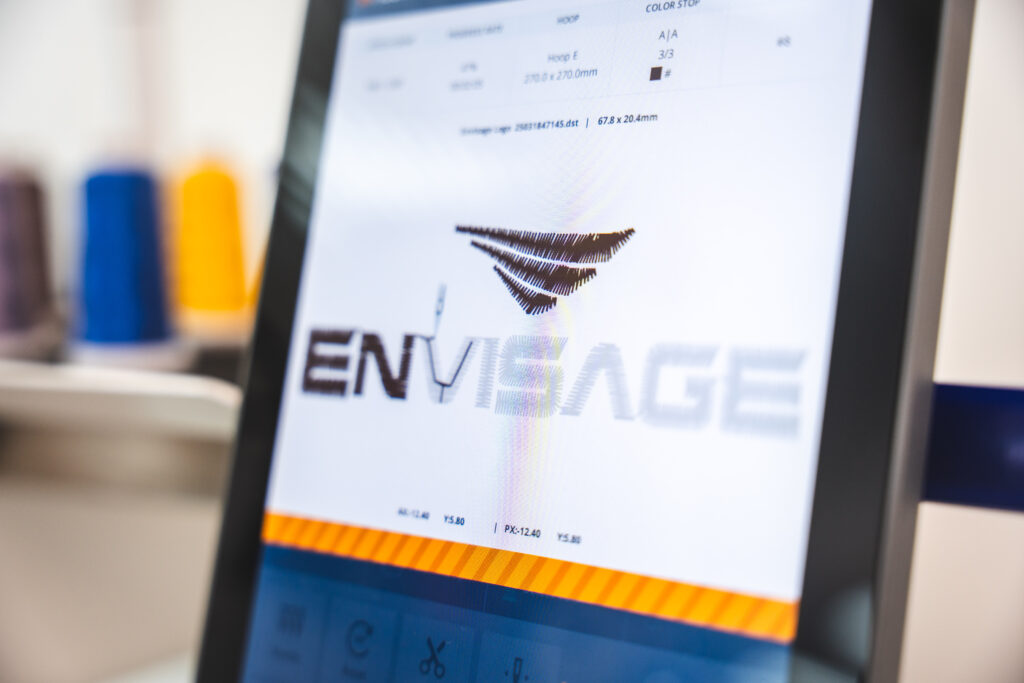 Trim - by Visually Rich-00527