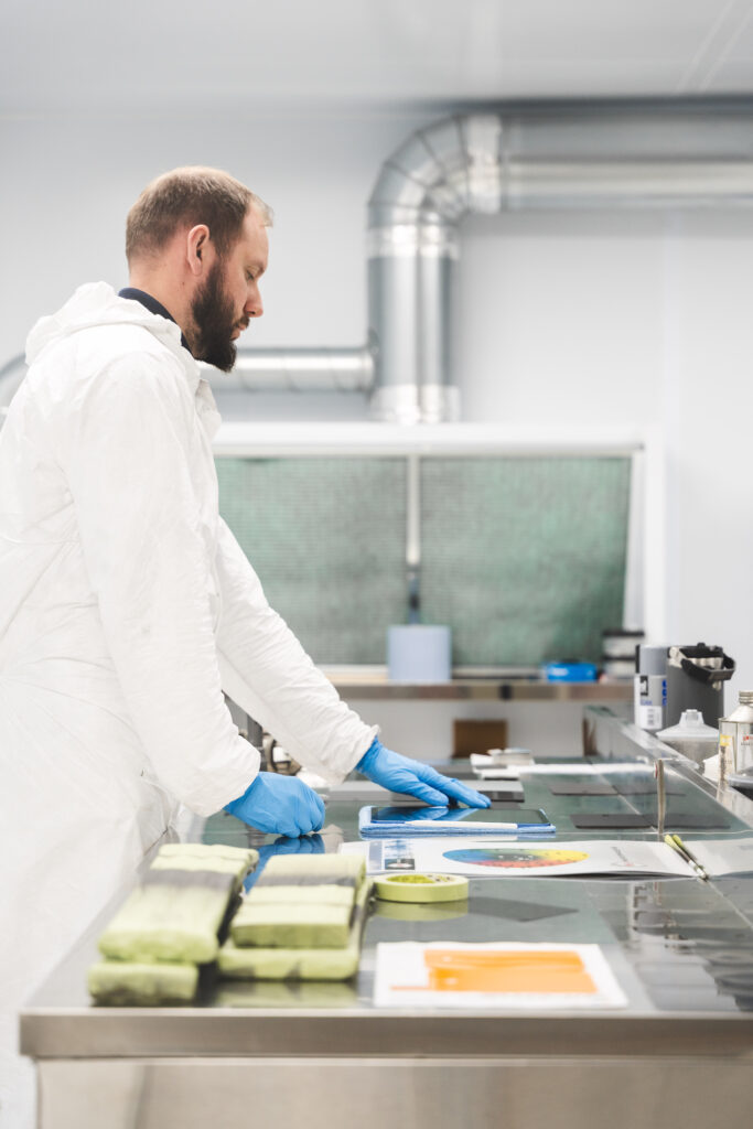 Paint Shop - by Visually Rich-00565