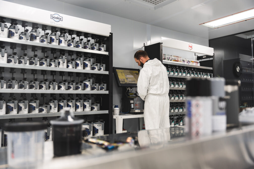 Paint Shop - by Visually Rich-00586